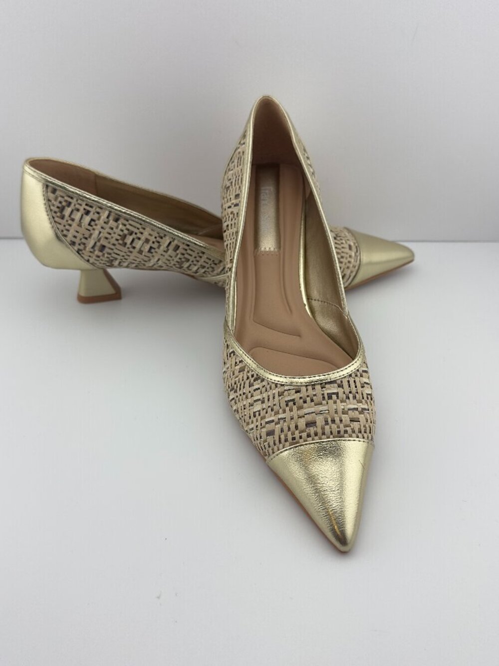 FRANCO SARTO DARCY POINTED TOE KITTEN HEEL PUMP GOLD BEIGE MULTI WOVEN SIZE 7.5M